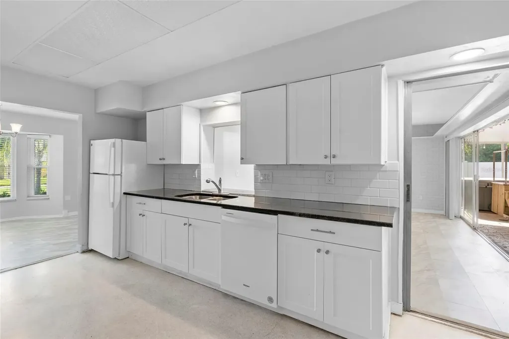 2410 Britannia Road Sarasota FL 34231