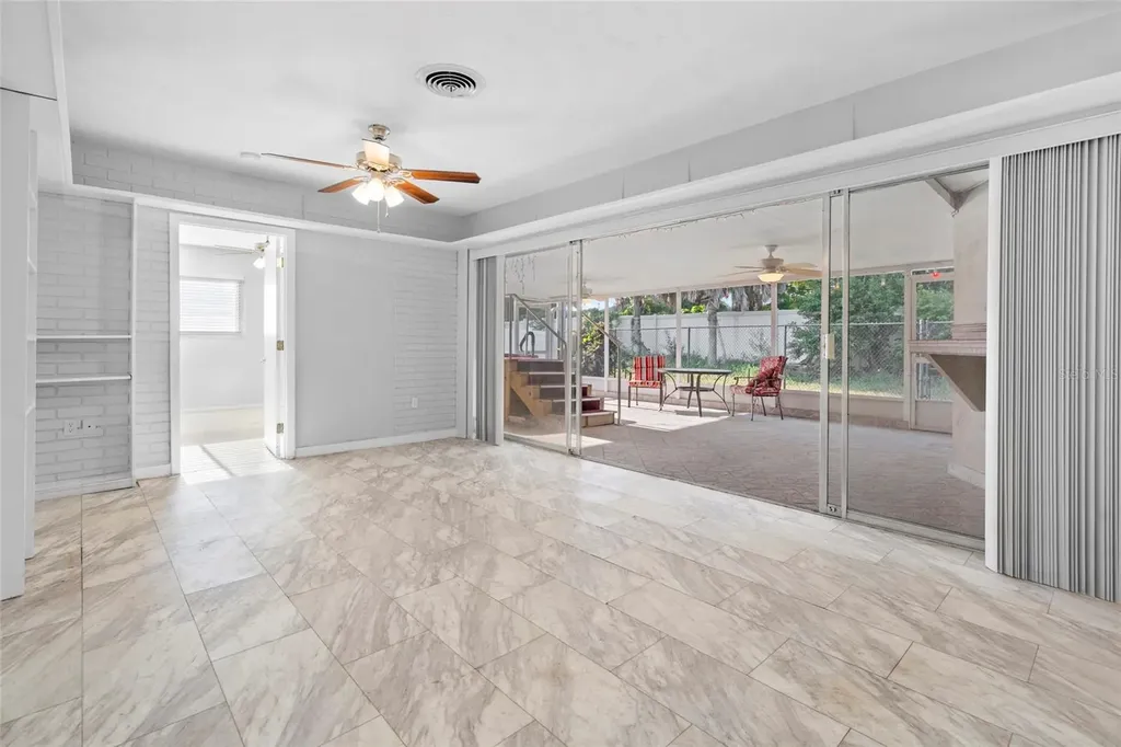 2410 Britannia Road Sarasota FL 34231