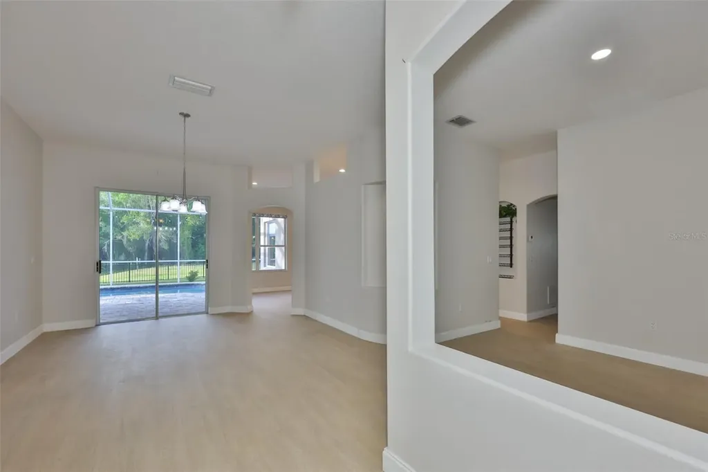 8613 Herons Cove Place Tampa FL 33647