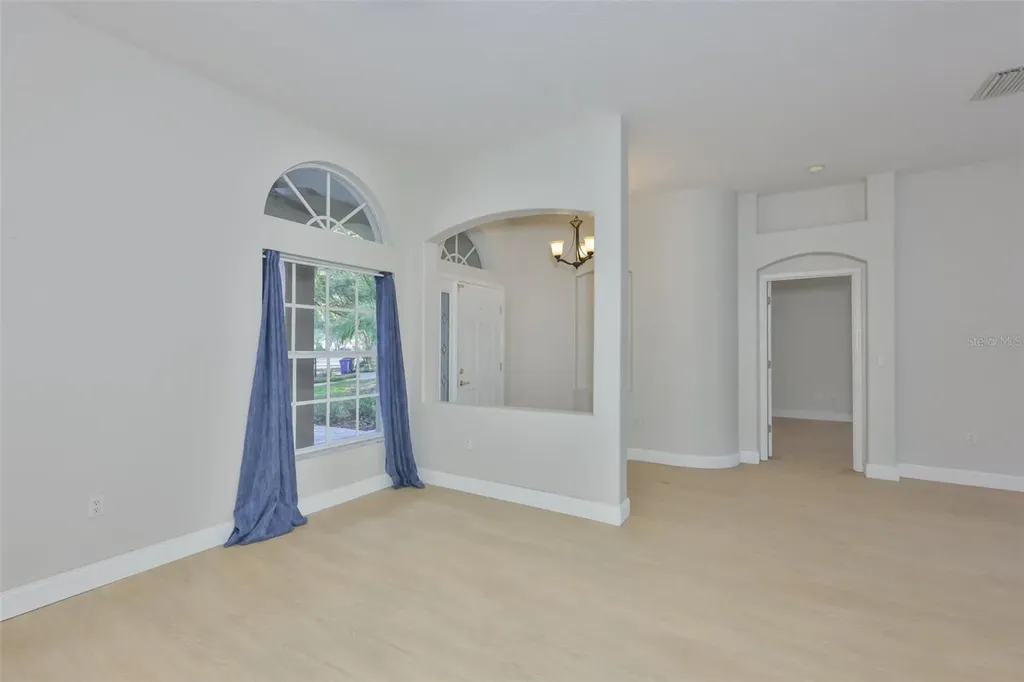 8613 Herons Cove Place Tampa FL 33647