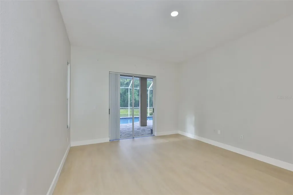 8613 Herons Cove Place Tampa FL 33647