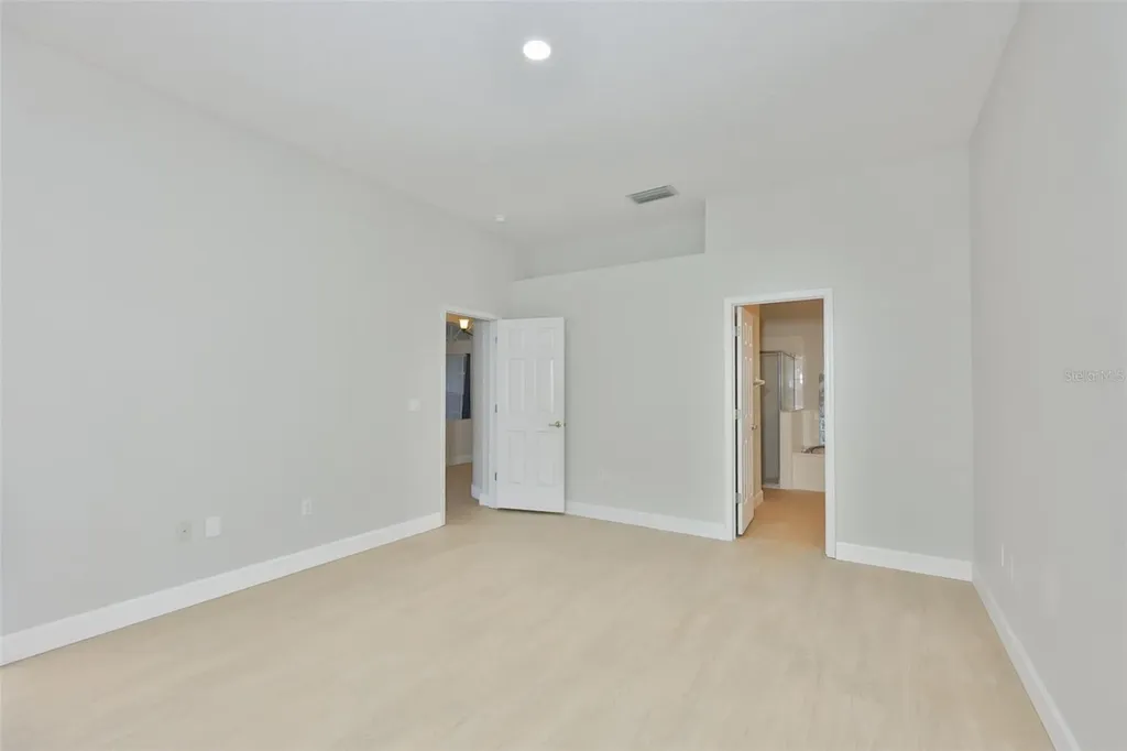 8613 Herons Cove Place Tampa FL 33647