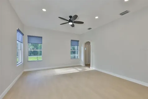 8613 Herons Cove Place Tampa FL 33647