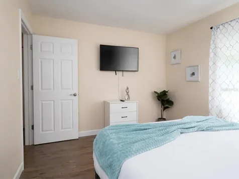 1425 NE 13th Street Gainesville FL 32601
