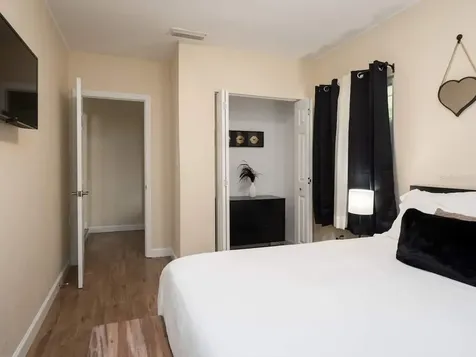 1425 NE 13th Street Gainesville FL 32601
