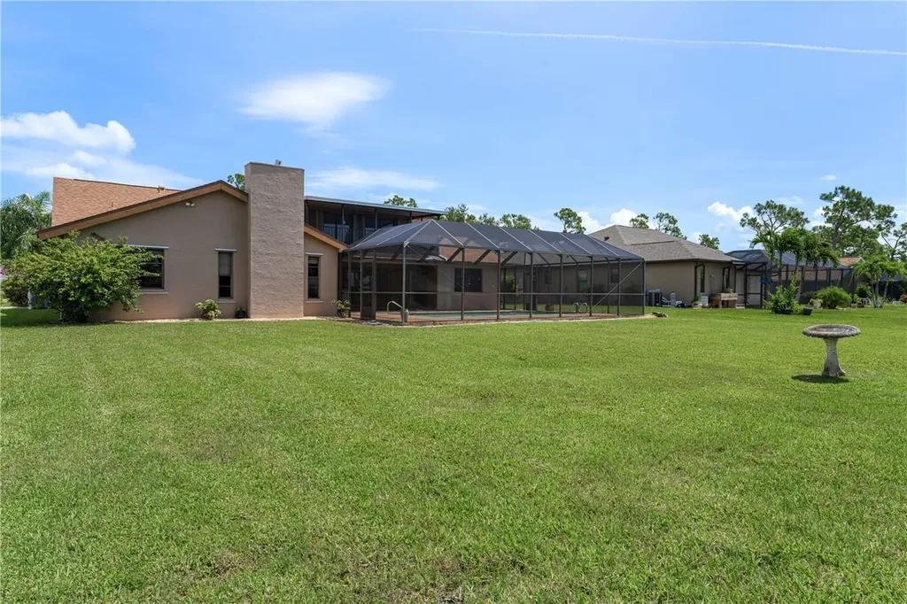 12313 SW Kingsway Circle Lake Suzy FL 34269