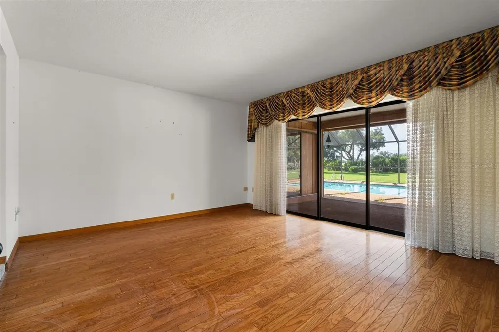 12313 SW Kingsway Circle Lake Suzy FL 34269