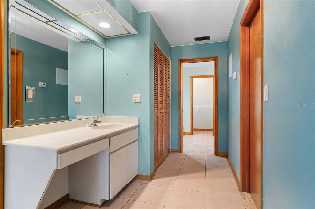 12313 SW Kingsway Circle Lake Suzy FL 34269