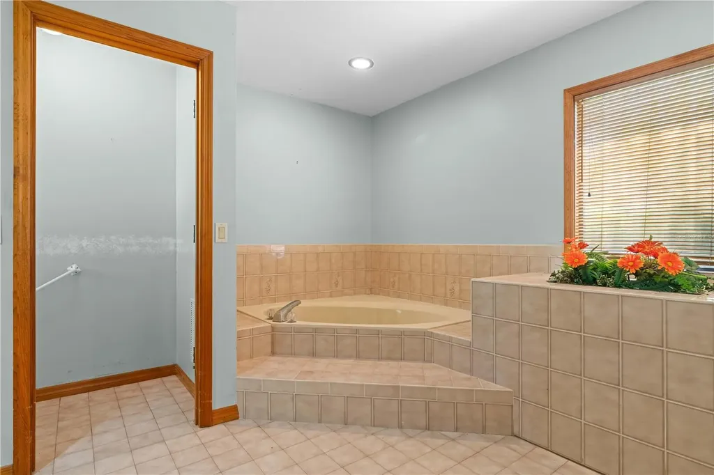 12313 SW Kingsway Circle Lake Suzy FL 34269