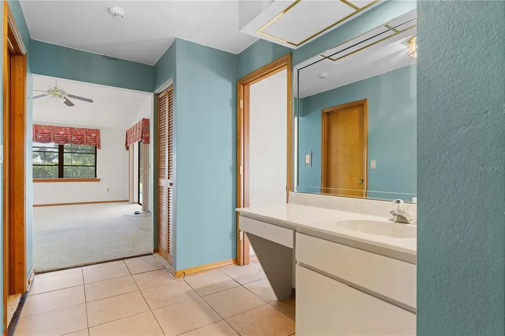 12313 SW Kingsway Circle Lake Suzy FL 34269