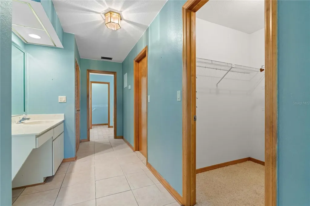 12313 SW Kingsway Circle Lake Suzy FL 34269