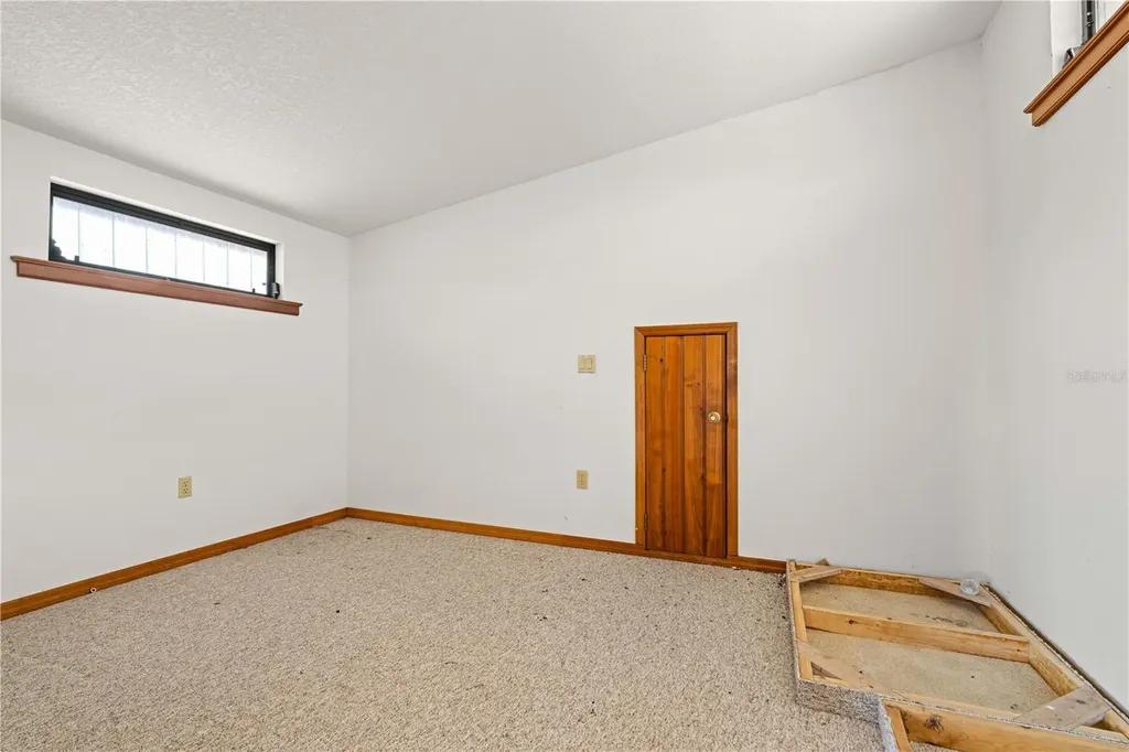 12313 SW Kingsway Circle Lake Suzy FL 34269