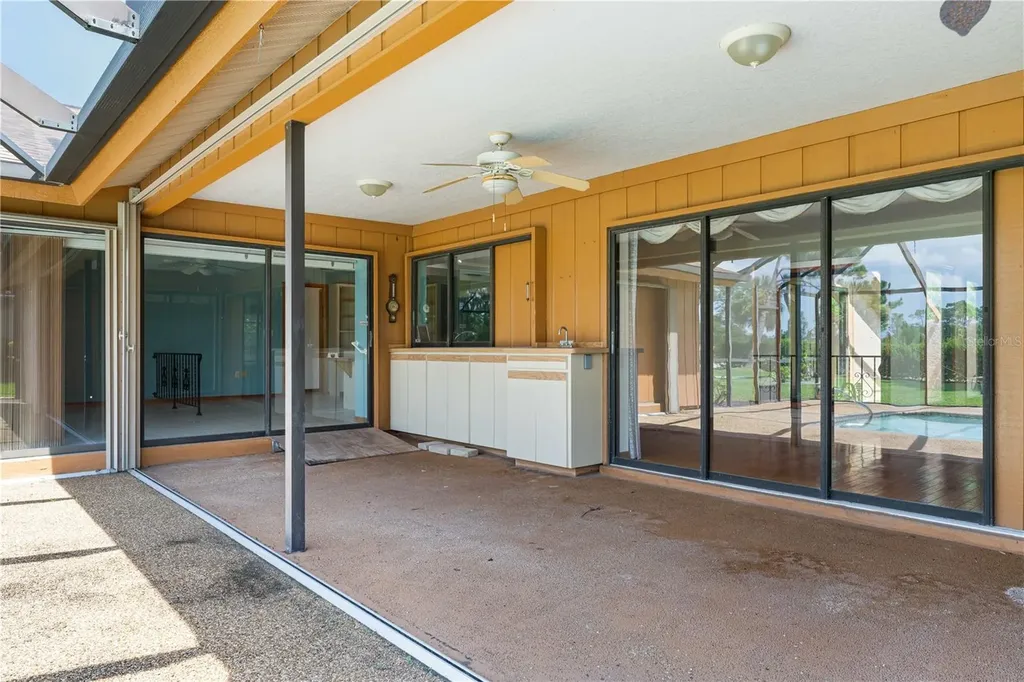 12313 SW Kingsway Circle Lake Suzy FL 34269