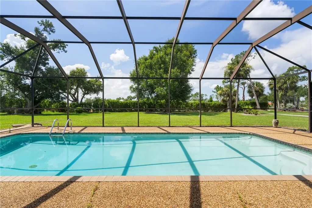 12313 SW Kingsway Circle Lake Suzy FL 34269