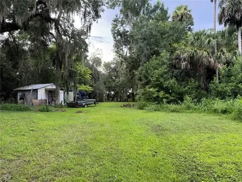 1530 Swamp Lane Geneva FL 32732