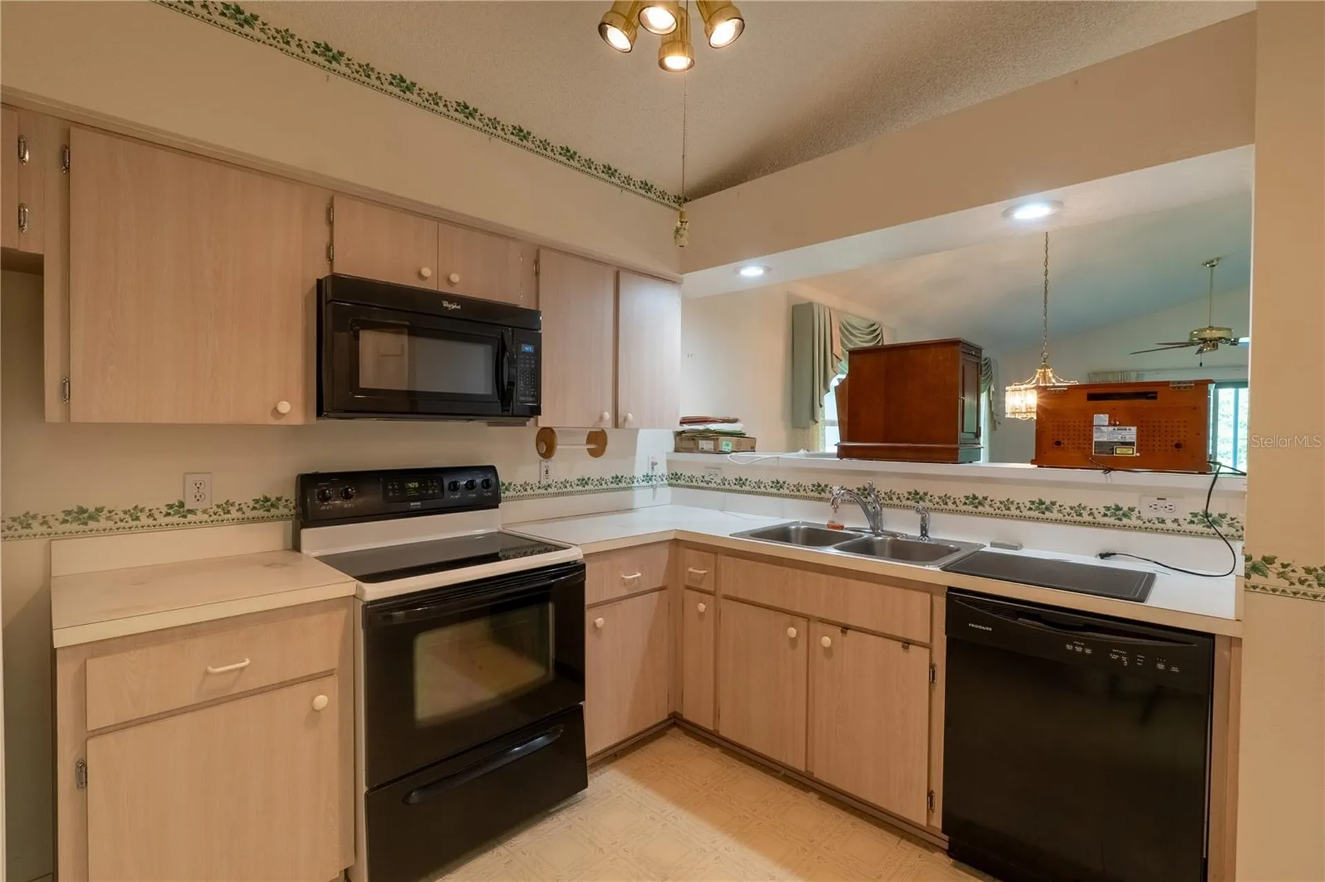 1913 NW 50th Circle Ocala FL 34482