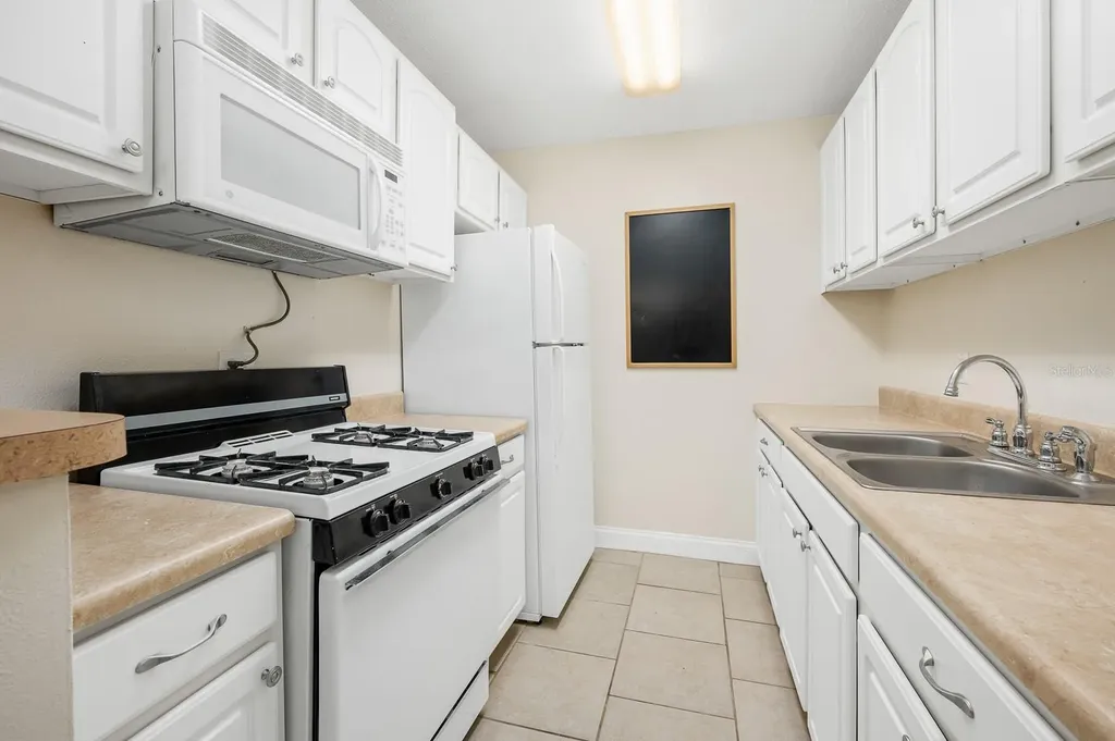 1700 SW 16th Court Gainesville FL 32608