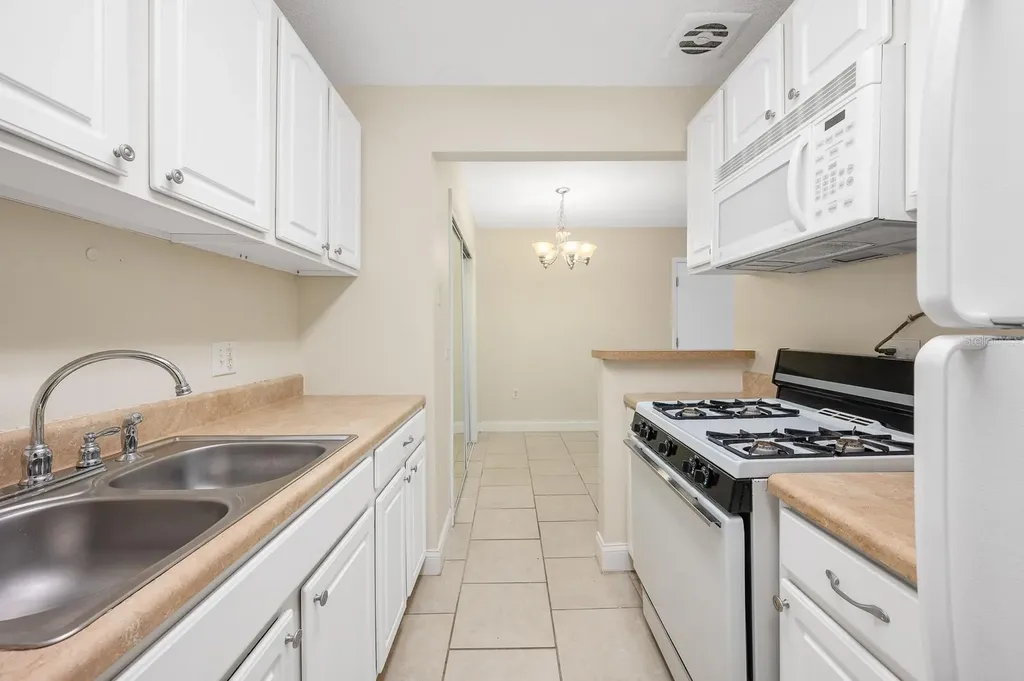 1700 SW 16th Court Gainesville FL 32608
