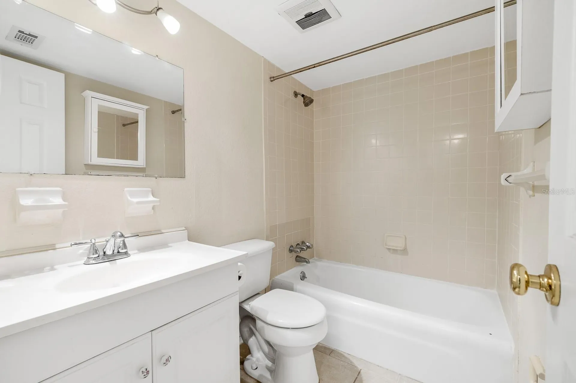 1700 SW 16th Court Gainesville FL 32608