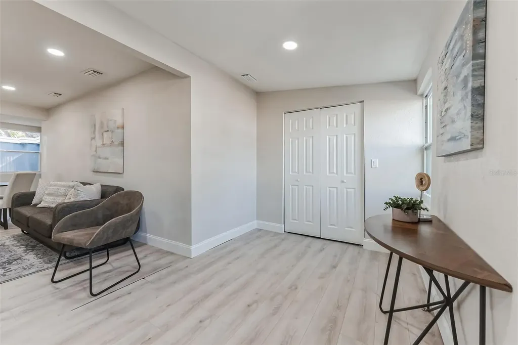 3458 Queensboro Avenue S St Petersburg FL 33711
