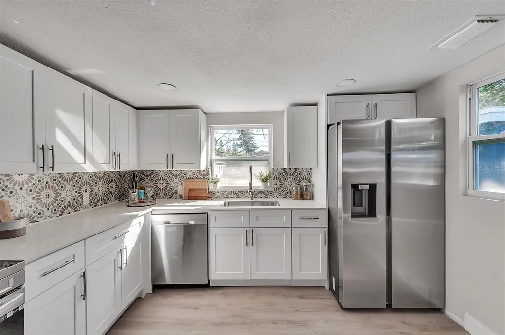 3458 Queensboro Avenue S St Petersburg FL 33711
