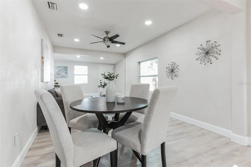 3458 Queensboro Avenue S St Petersburg FL 33711
