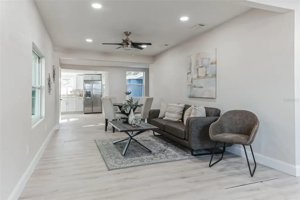 3458 Queensboro Avenue S St Petersburg FL 33711