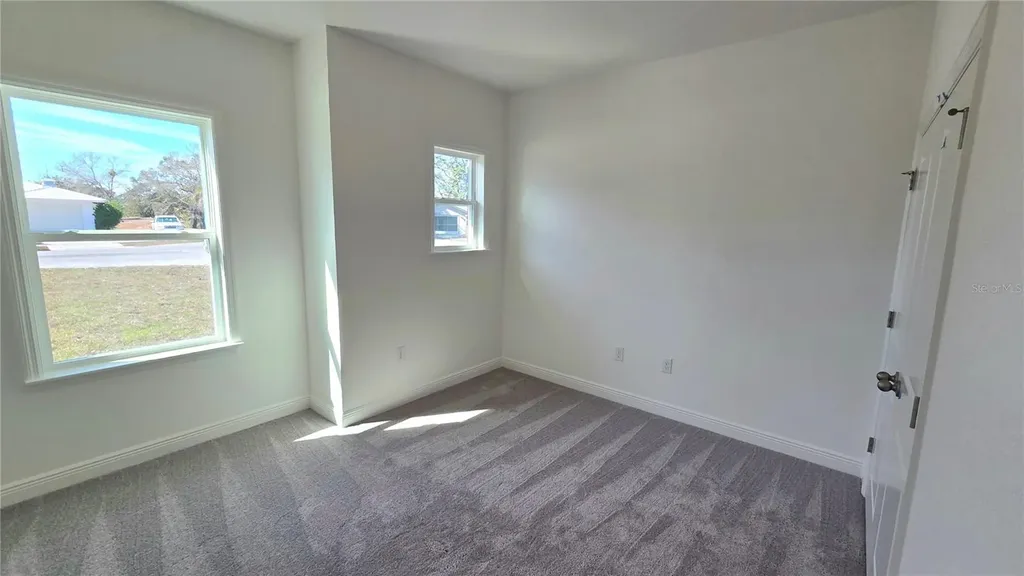 9427 Lakeview Court Spring Hill FL 34608