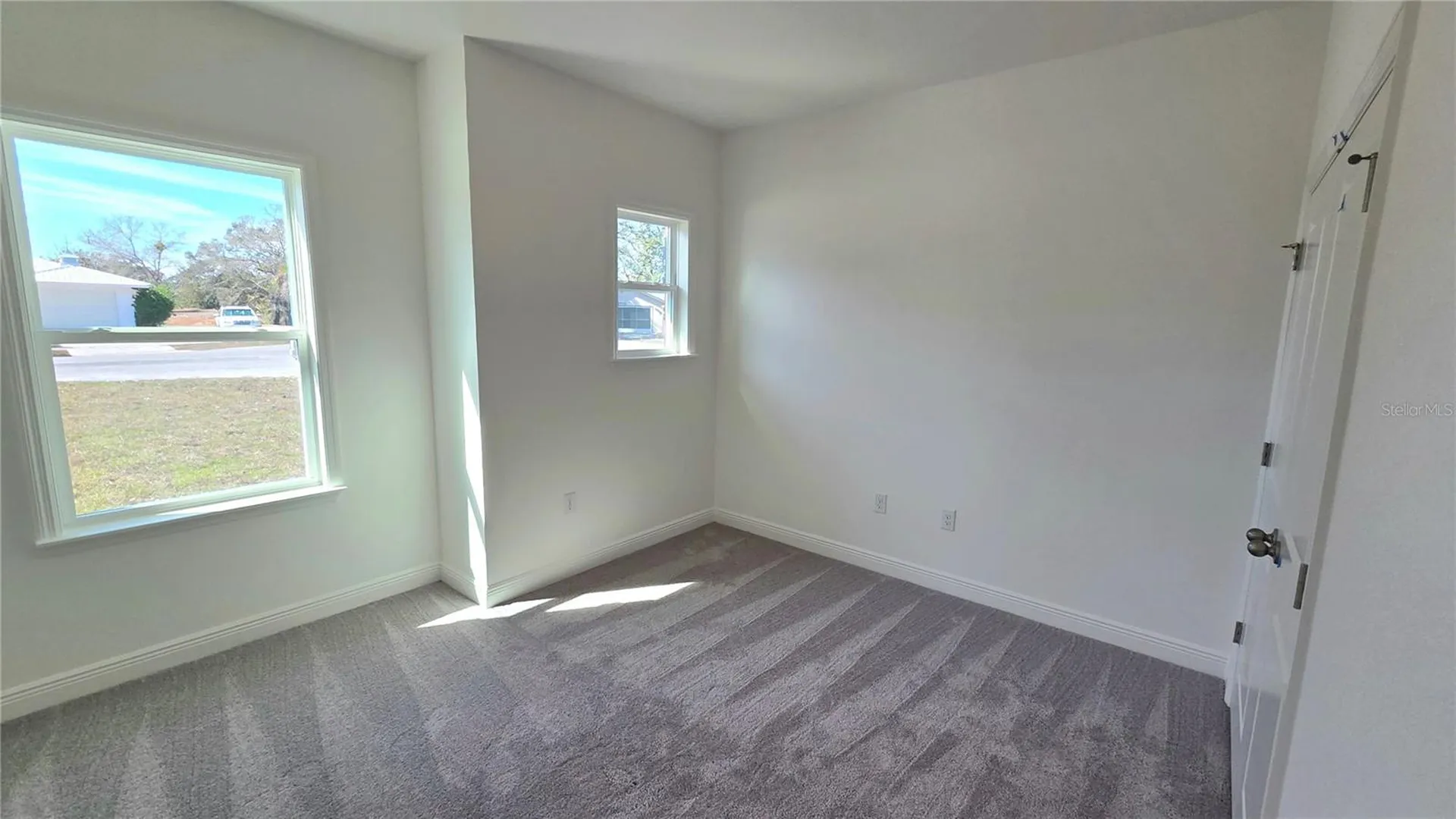9427 Lakeview Court Spring Hill FL 34608