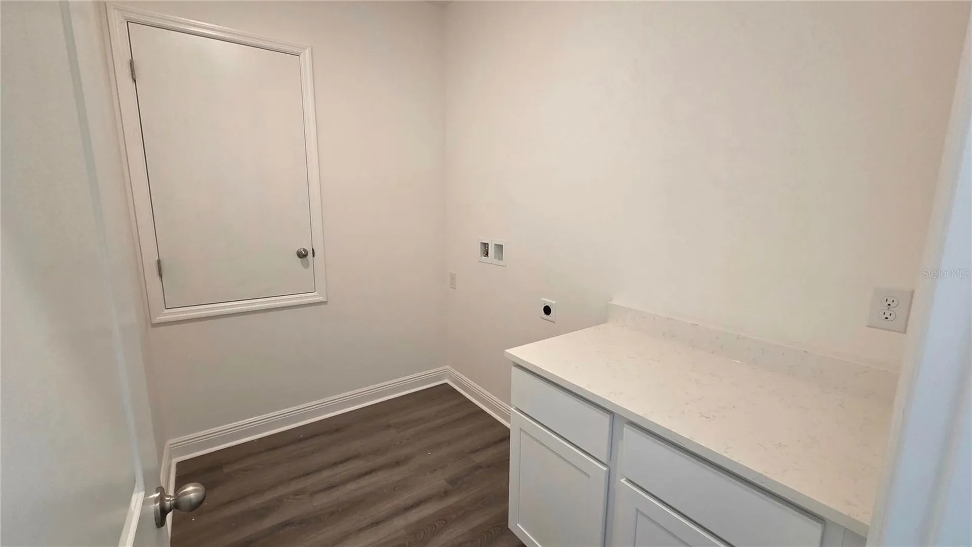 9427 Lakeview Court Spring Hill FL 34608