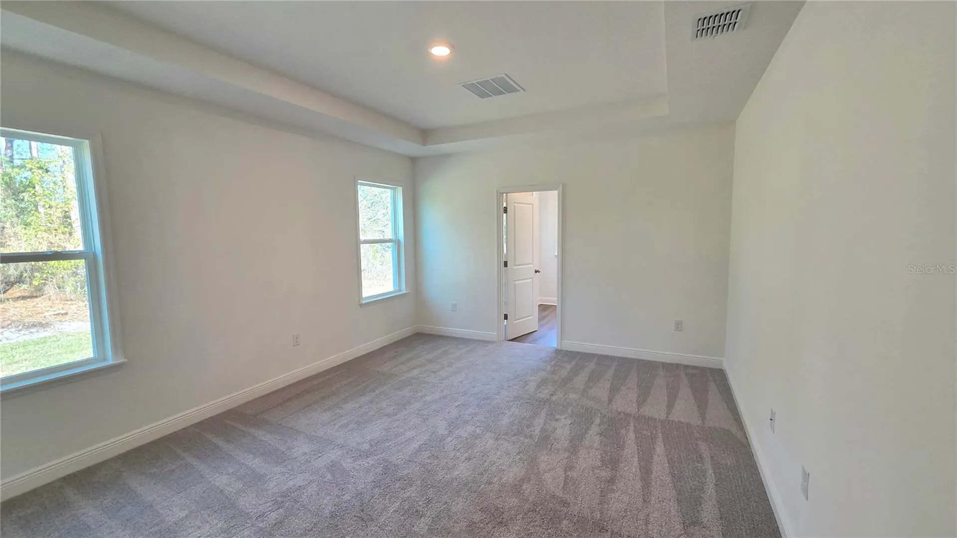 9427 Lakeview Court Spring Hill FL 34608