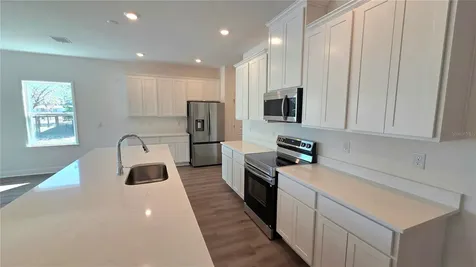9427 Lakeview Court Spring Hill FL 34608