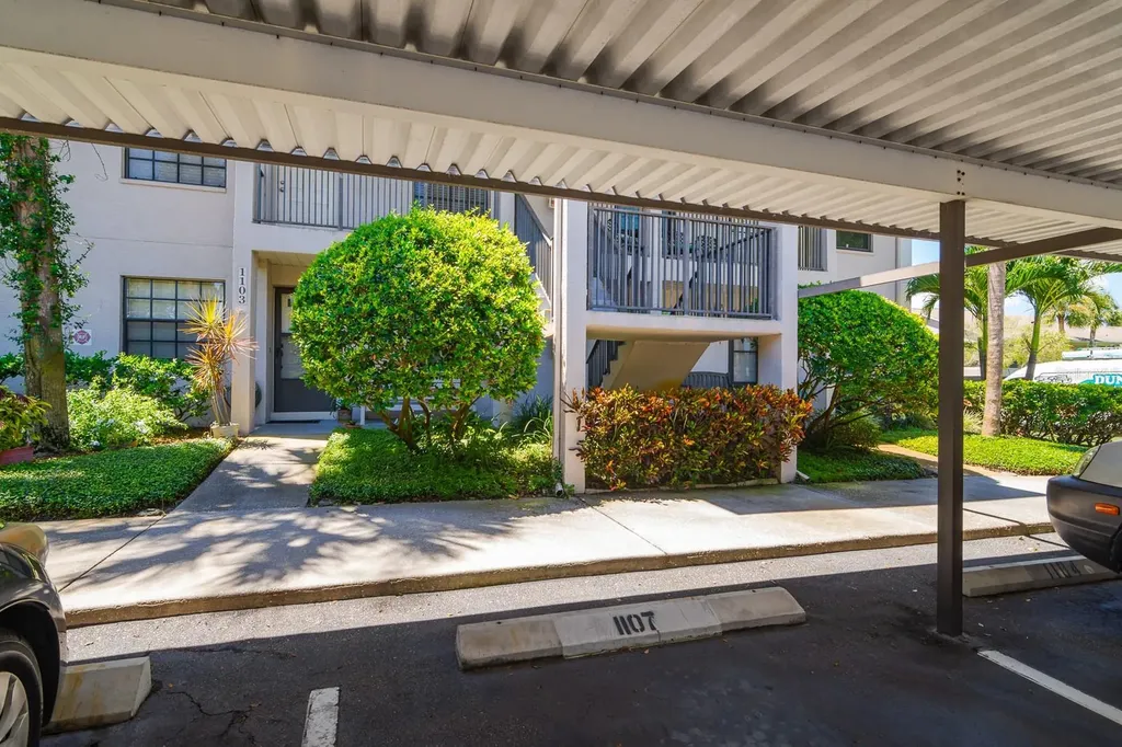 2188 Elm Street Dunedin FL 34698