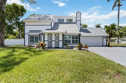 2707 17th Avenue W Bradenton FL 34205