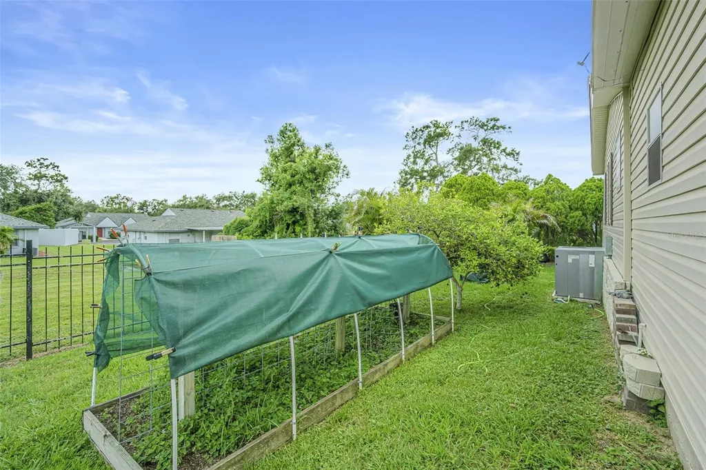 37654 Neukom Avenue Zephyrhills FL 33541