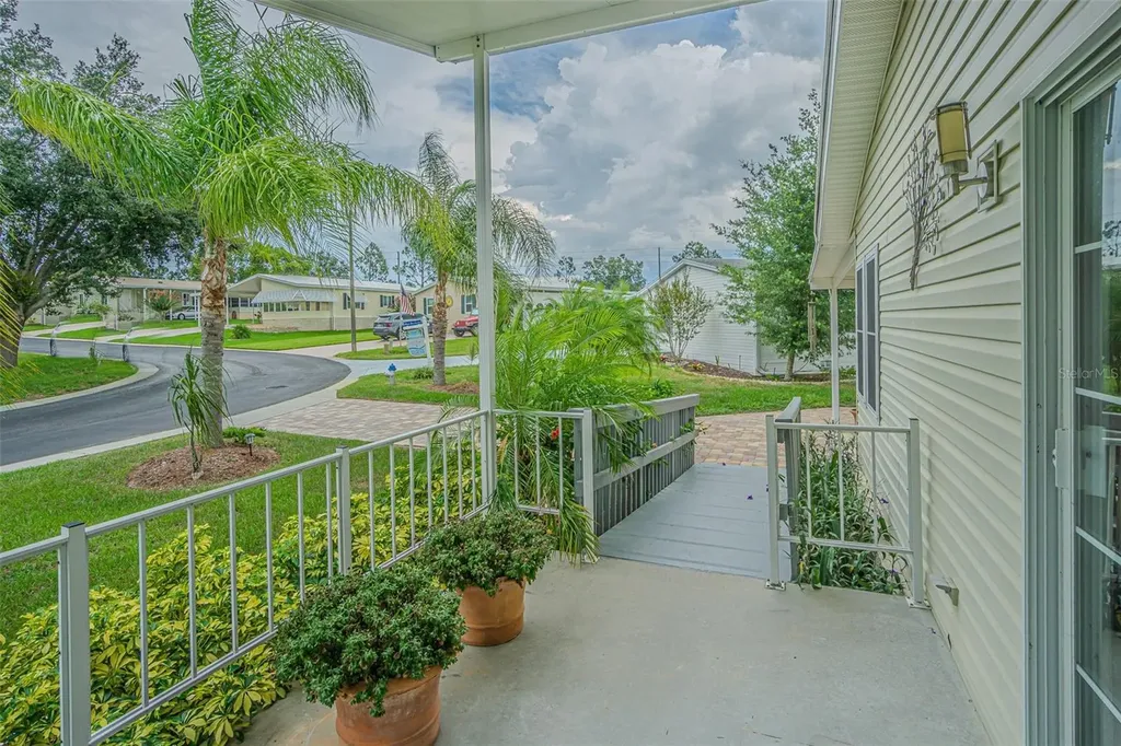 37654 Neukom Avenue Zephyrhills FL 33541