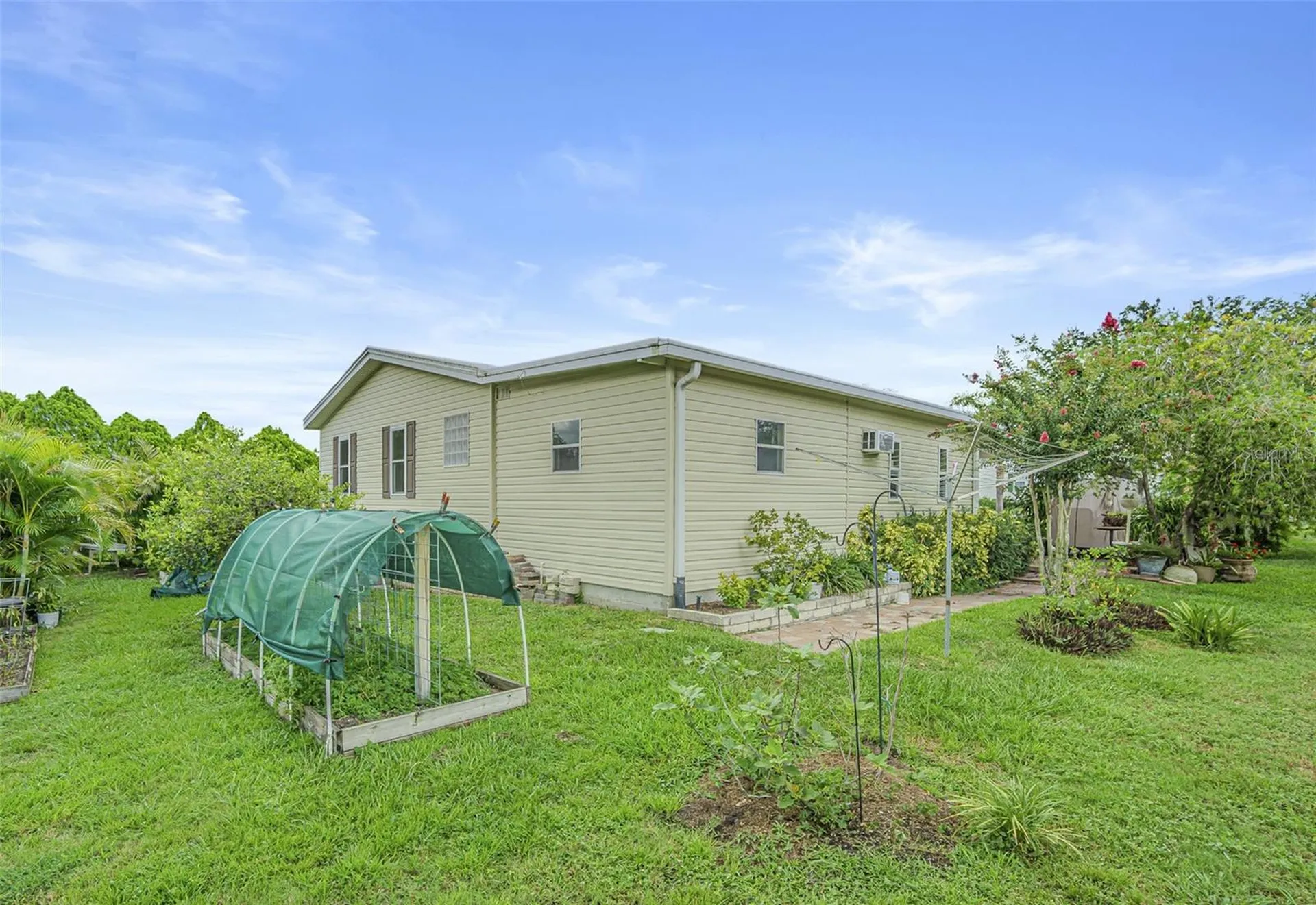 37654 Neukom Avenue Zephyrhills FL 33541
