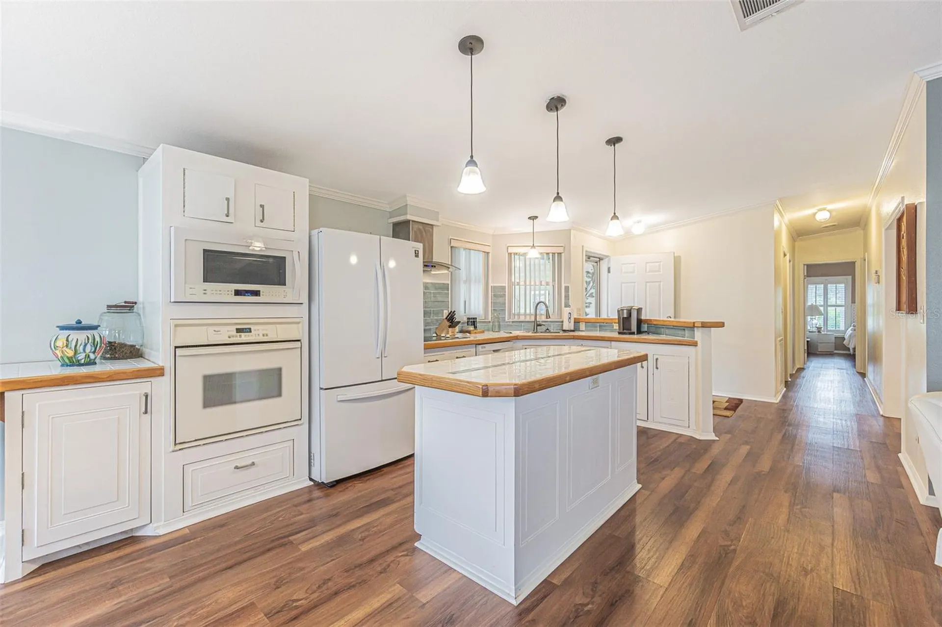 37654 Neukom Avenue Zephyrhills FL 33541