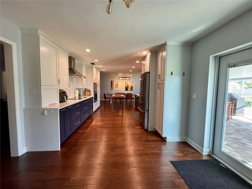 2207 51st Street W Bradenton FL 34209