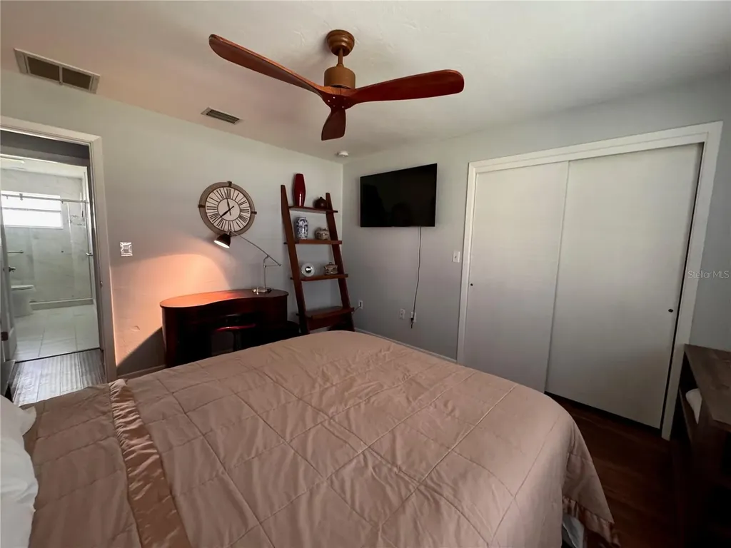 2207 51st Street W Bradenton FL 34209