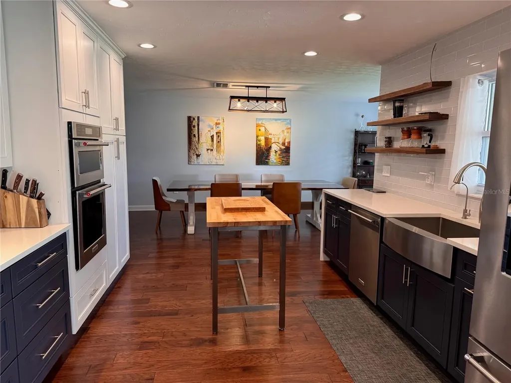 2207 51st Street W Bradenton FL 34209