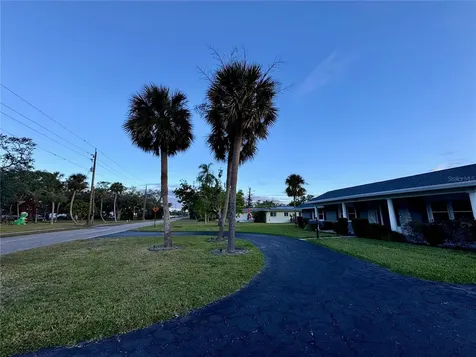 2207 51st Street W Bradenton FL 34209