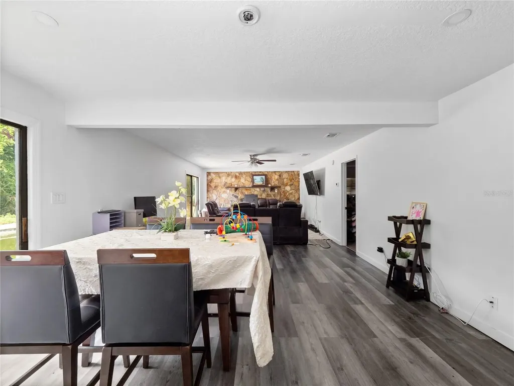 431 S Hawthorn Circle Winter Springs FL 32708
