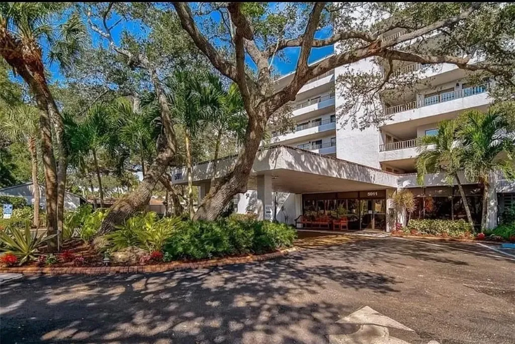 5911 Midnight Pass Road Sarasota FL 34242