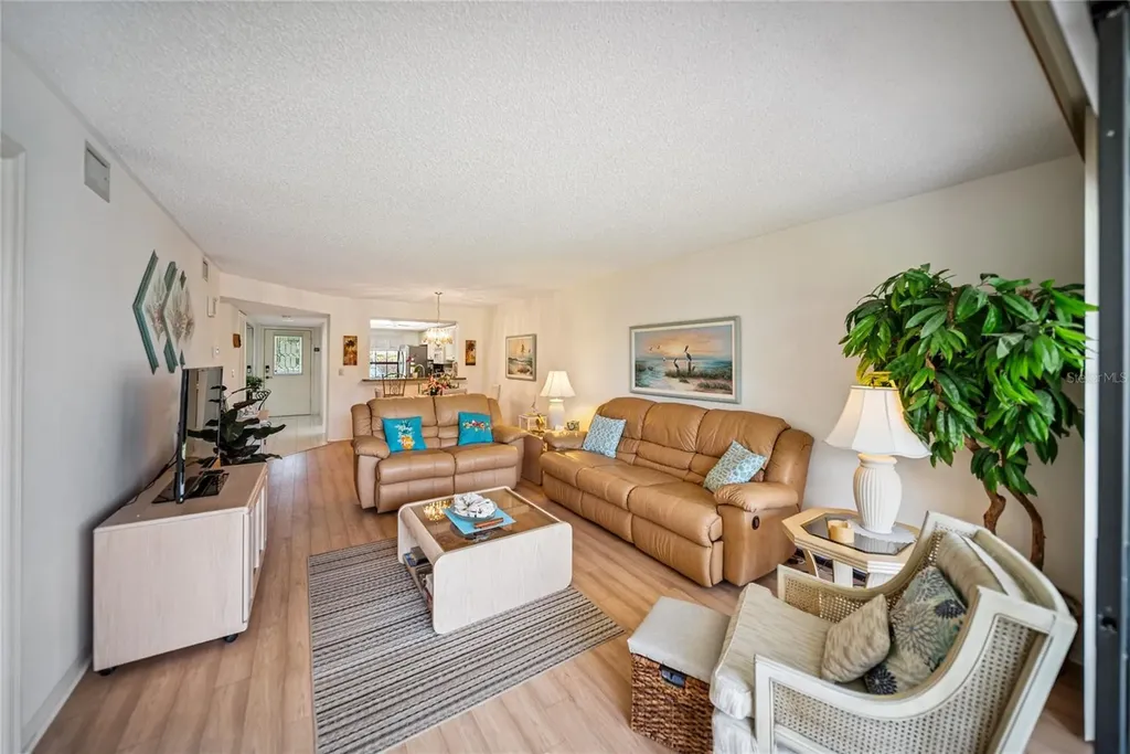 4406 Weybridge Sarasota FL 34235