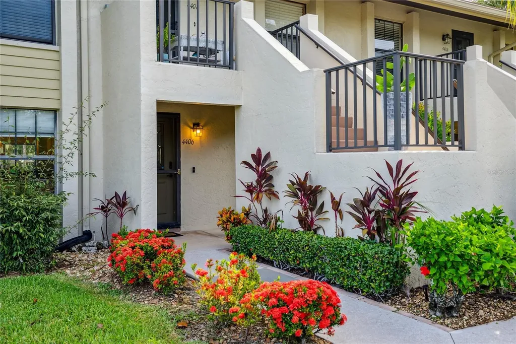 4406 Weybridge Sarasota FL 34235