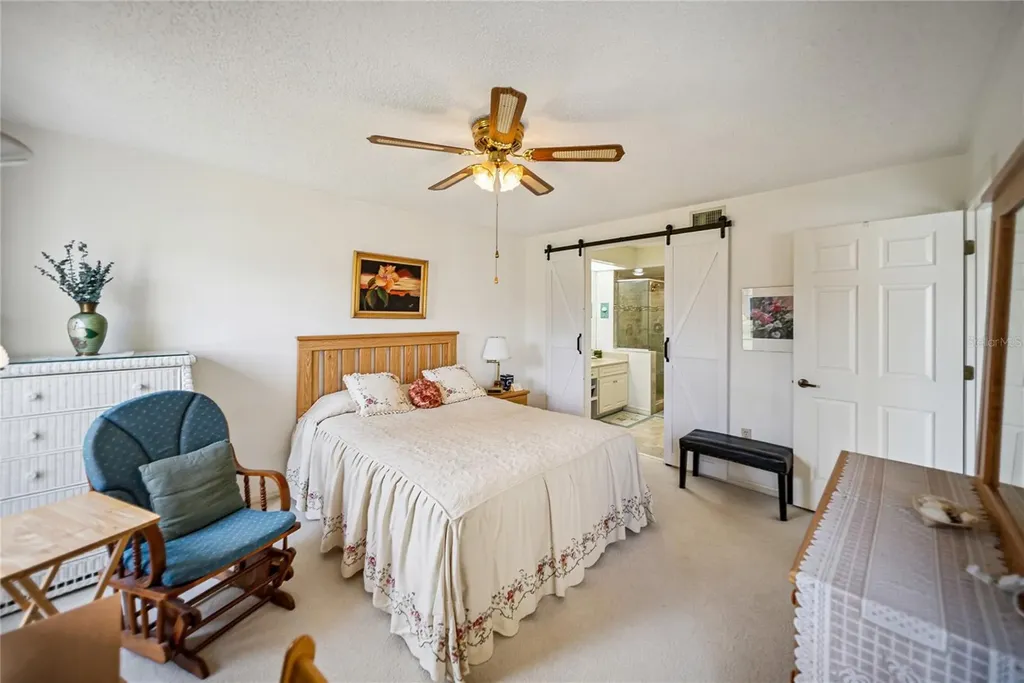 4406 Weybridge Sarasota FL 34235