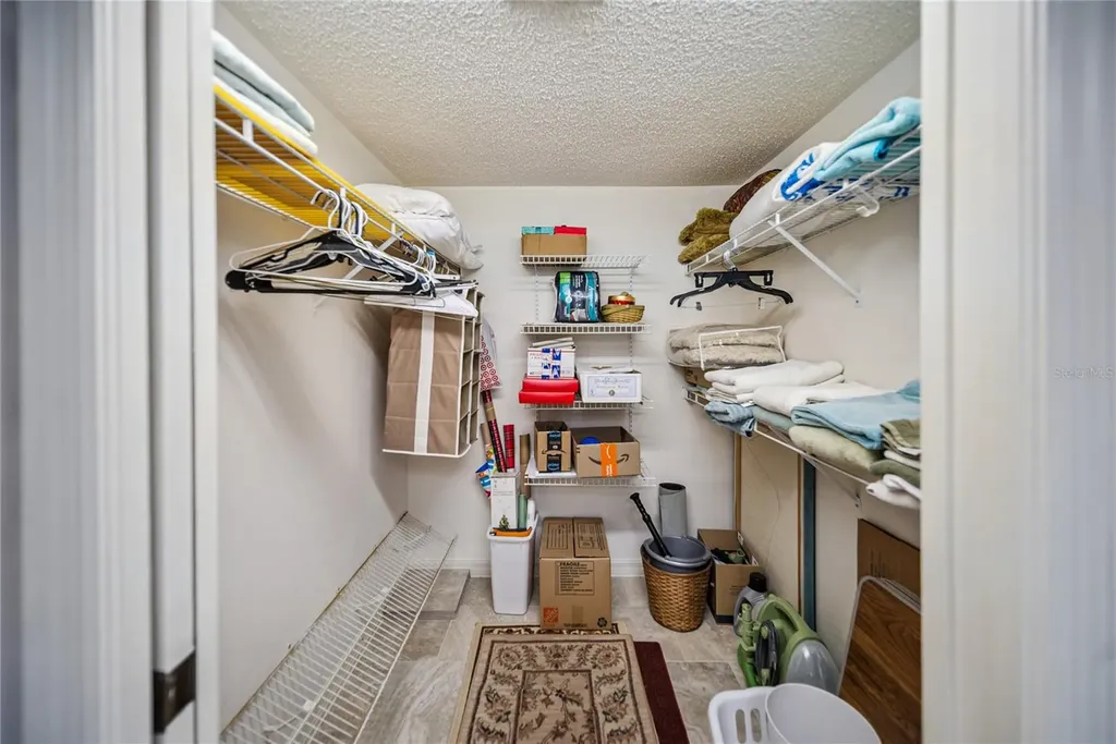 4406 Weybridge Sarasota FL 34235