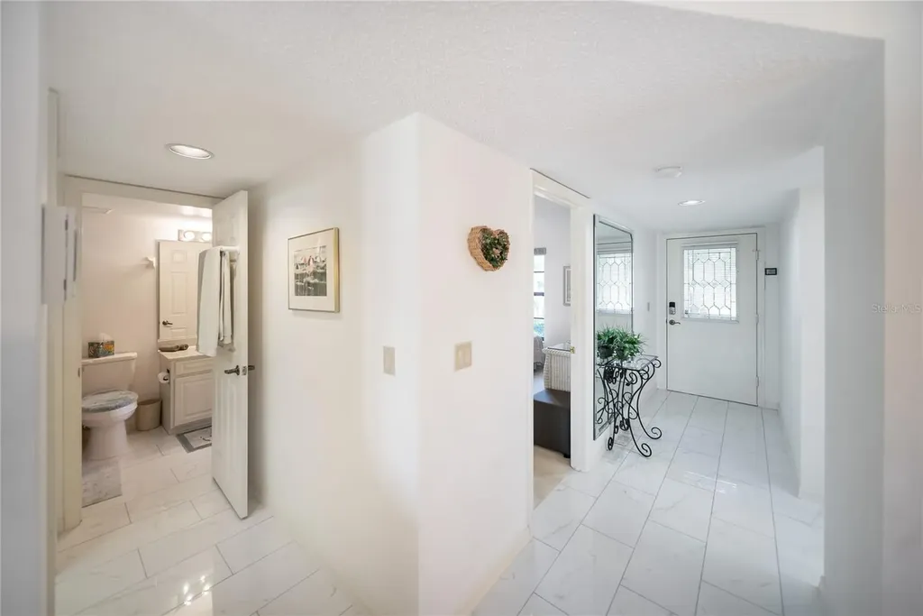 4406 Weybridge Sarasota FL 34235