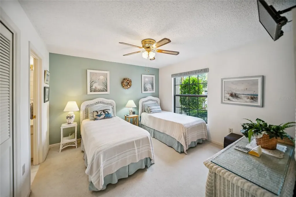 4406 Weybridge Sarasota FL 34235